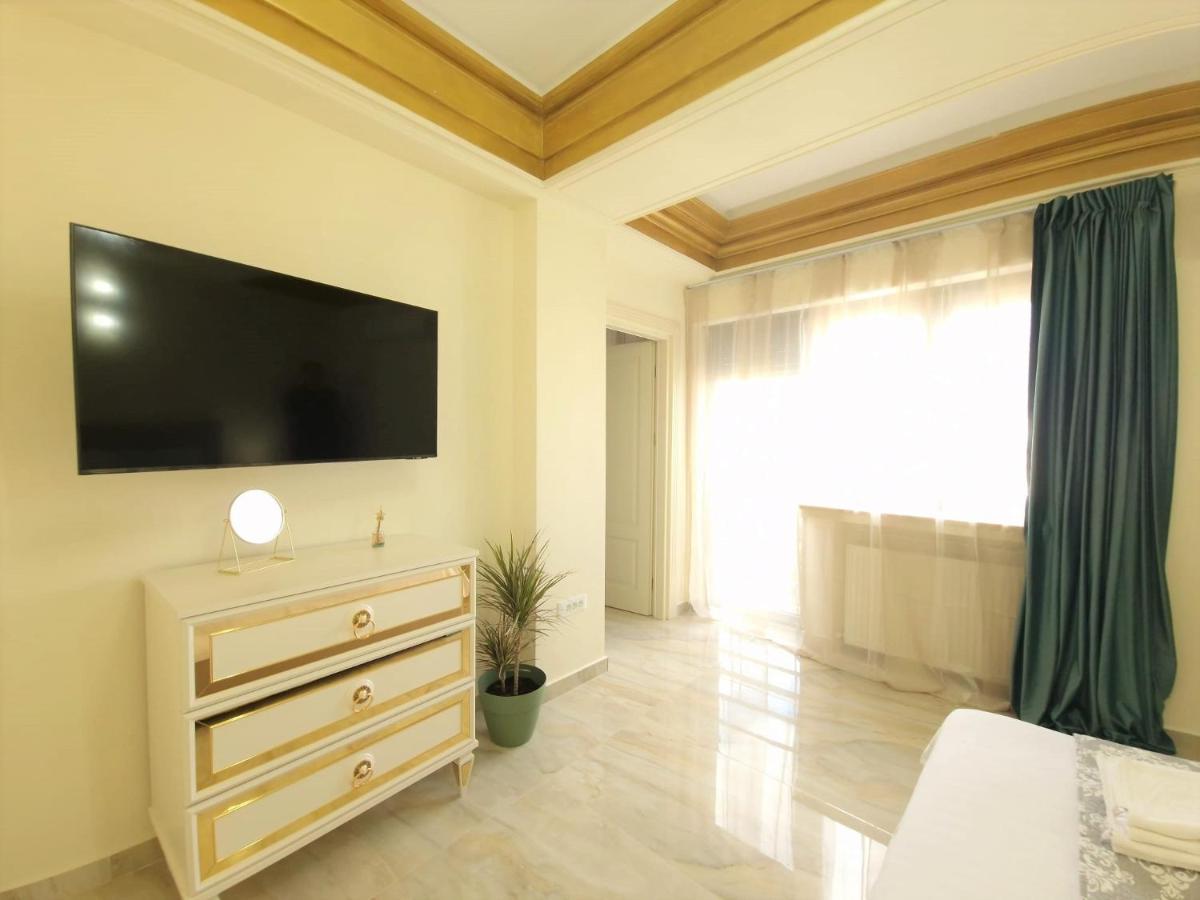 Laroka House Luxury Apartment City Center Universitate บูคาเรสต์ ภายนอก รูปภาพ